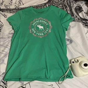 abercombie & fitch kids green t-shirt - 15/16 (m)